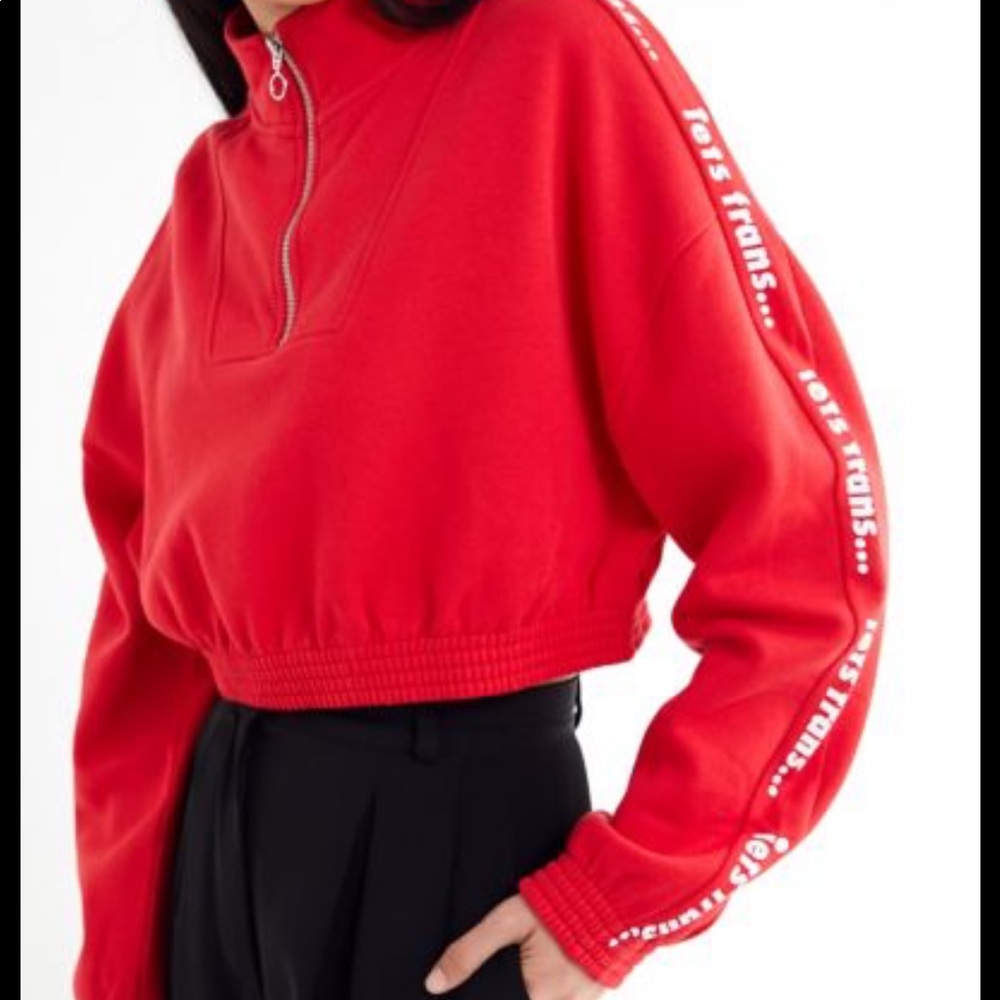 XS Red iets Frans Crop Hoodie